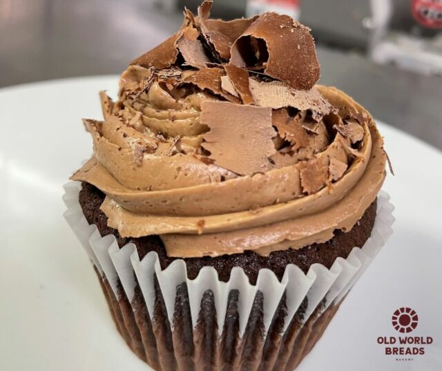 Father's Day Specials will be available in-store Friday 6/16-Sunday 6/18! Pick up one of these delicious Chocolate Cupcakes.

Chocolate cake iced with chocolate buttercream topped with shaved chocolate.

Preorder online or by phone today.
📞 302-313-5191
📲 oldworldbreads.com